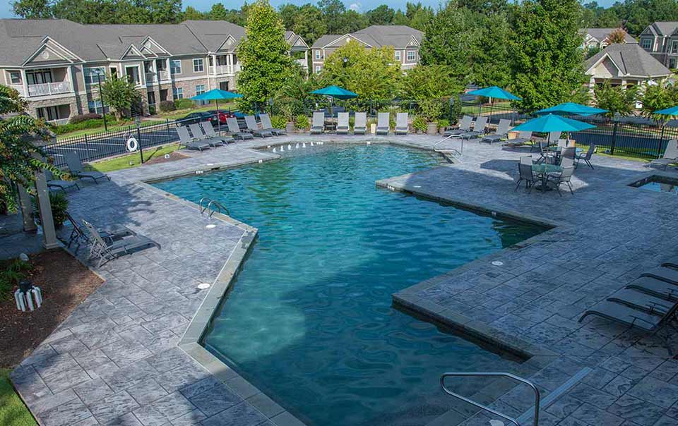 Greystone farms Reserve Columbus GA Apartments swimming pool