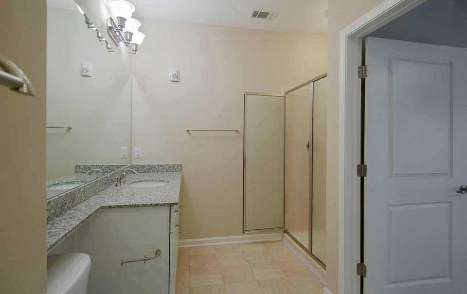 Greystone Properties Columbus, GA Apartments Master bath and separate shower