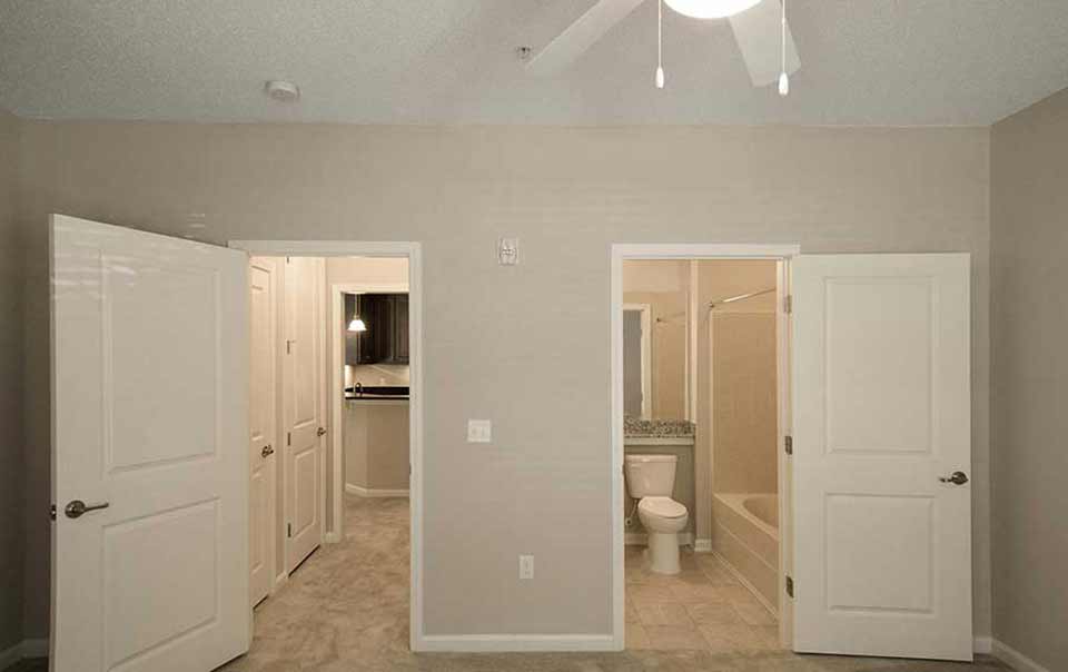 Apartments Lee County Master Bed Room Greystone